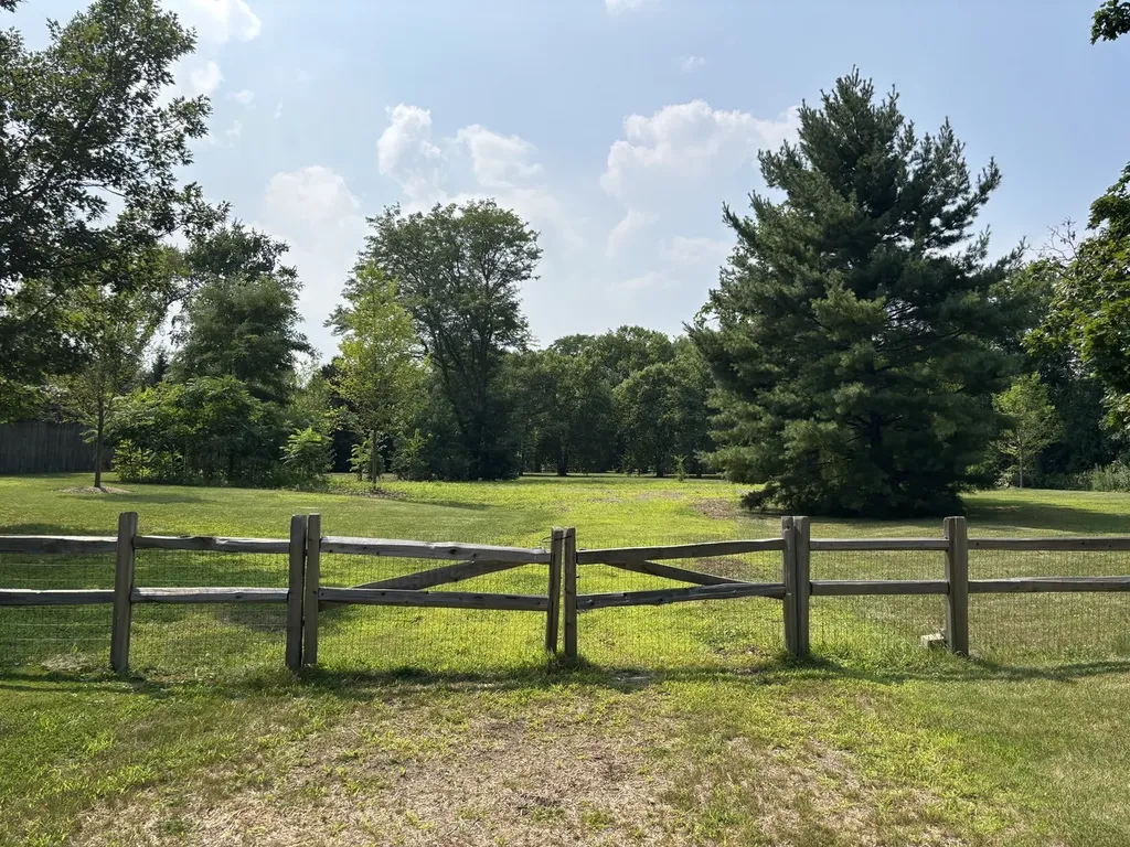 46 Shawnee Lane Lake Forest IL 60045