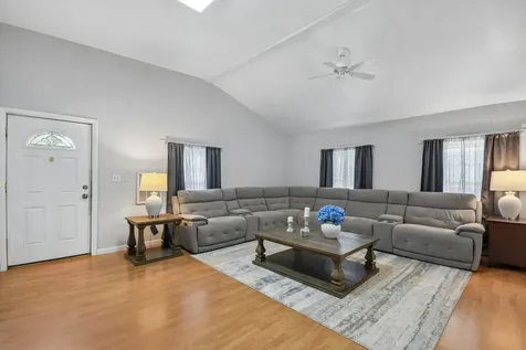 201 Laura Avenue Shorewood IL 60404