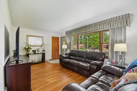201 Laura Avenue Shorewood IL 60404