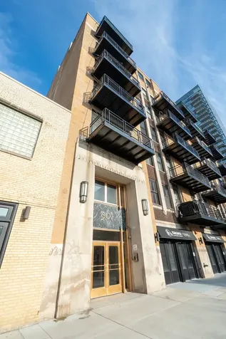1307 South Wabash Avenue Chicago IL 60605