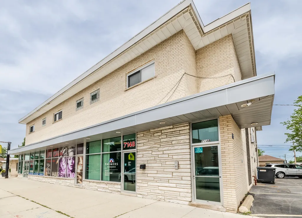 7148 West Addison Street Chicago IL 60634