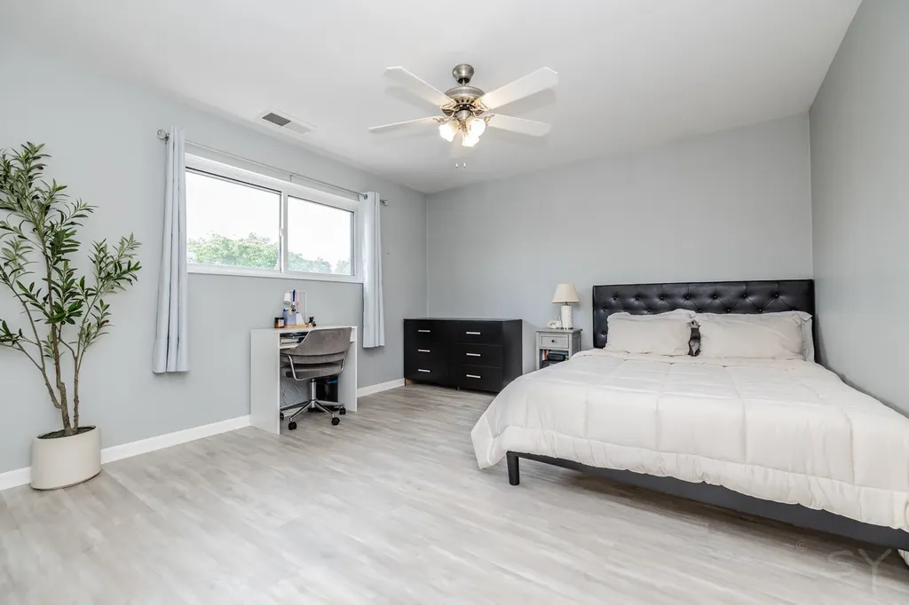 7148 West Addison Street Chicago IL 60634