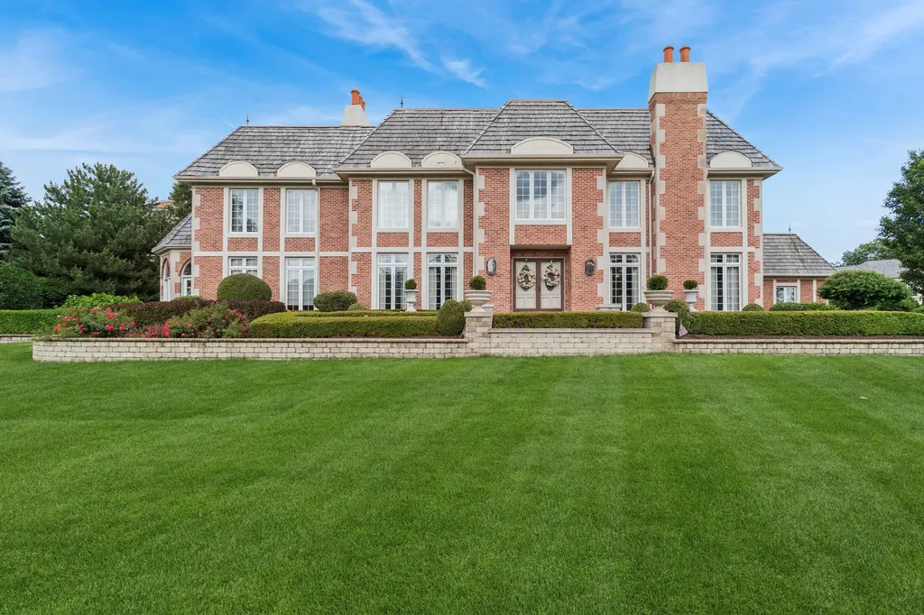 1901 Midwest Club Parkway Oak Brook IL 60523