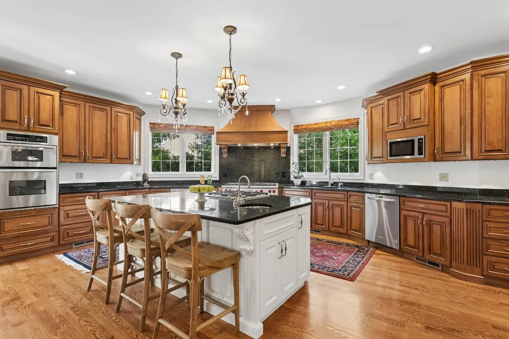 1901 Midwest Club Parkway Oak Brook IL 60523
