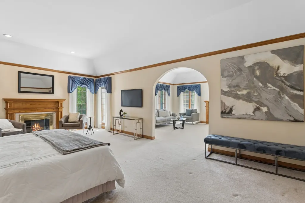 1901 Midwest Club Parkway Oak Brook IL 60523