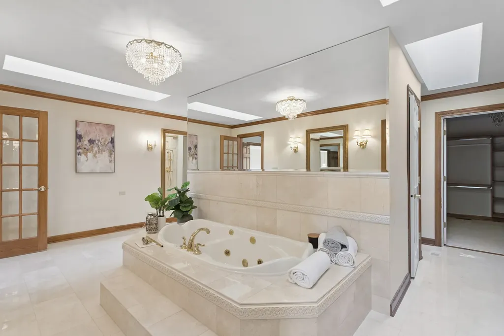 1901 Midwest Club Parkway Oak Brook IL 60523