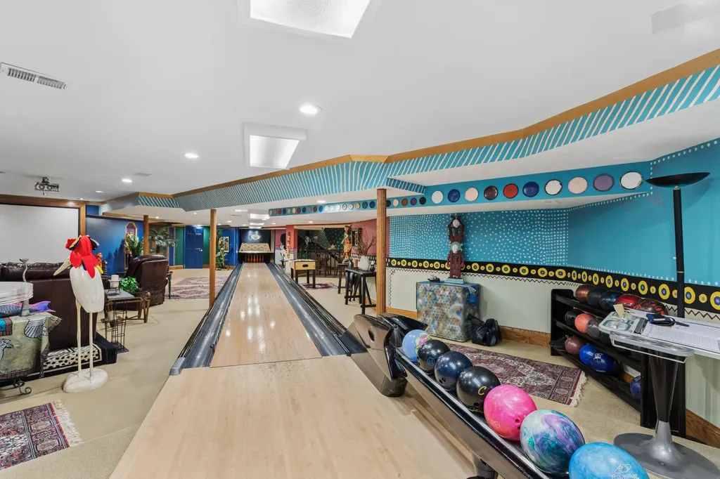 1901 Midwest Club Parkway Oak Brook IL 60523