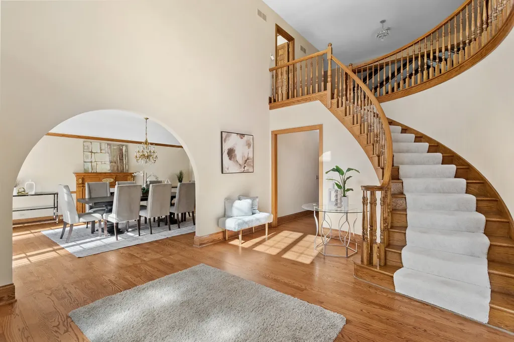 1901 Midwest Club Parkway Oak Brook IL 60523