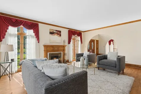 1901 Midwest Club Parkway Oak Brook IL 60523