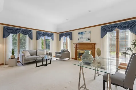 1901 Midwest Club Parkway Oak Brook IL 60523