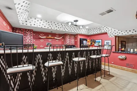 1901 Midwest Club Parkway Oak Brook IL 60523