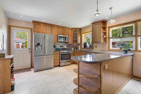652 Cherry Valley Road Vernon Hills IL 60061
