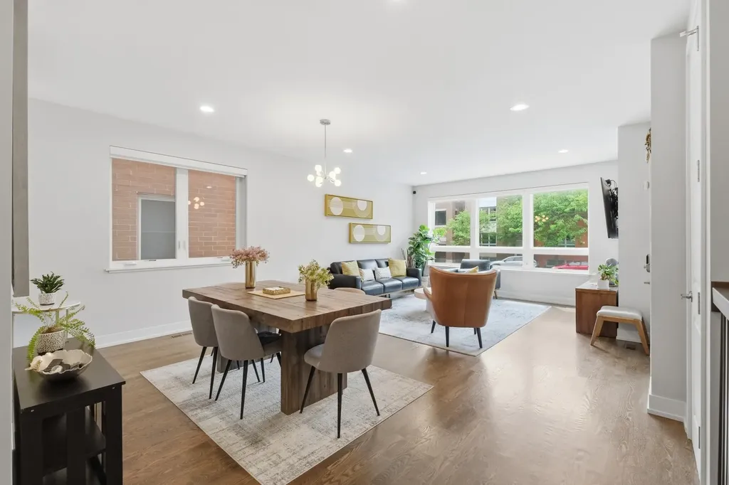 2743 North Ashland Avenue Chicago IL 60614