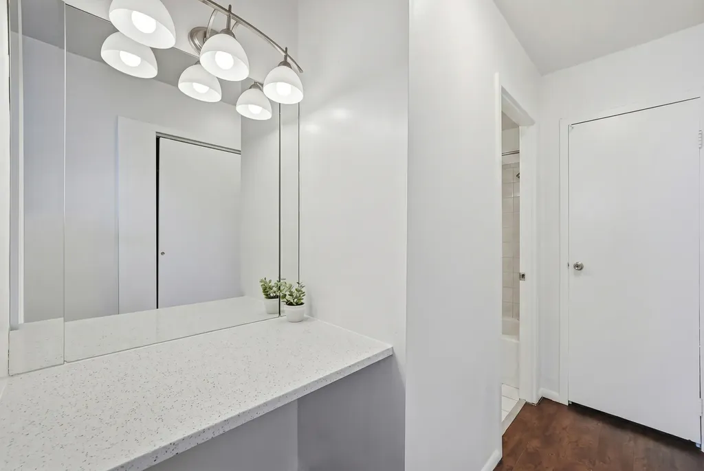 20 North Tower Road Oak Brook IL 60523