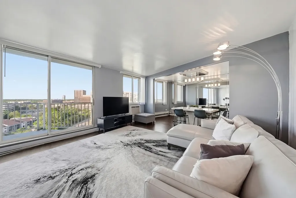 20 North Tower Road Oak Brook IL 60523