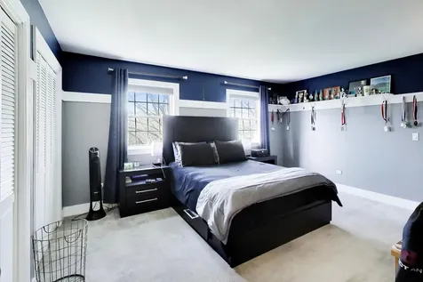 924 Glen Oak Drive Sleepy Hollow IL 60118