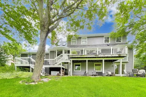 924 Glen Oak Drive Sleepy Hollow IL 60118