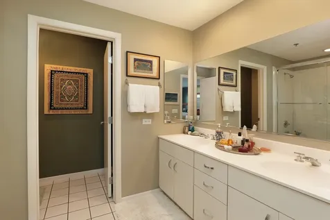 412 Kelburn Road Deerfield IL 60015