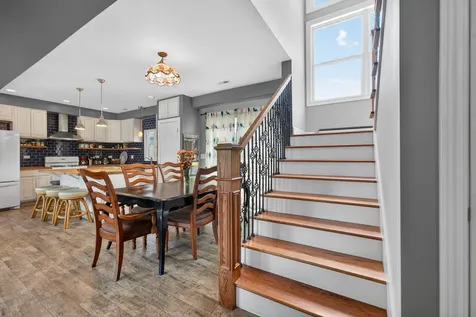 402 South Ahrens Avenue Lombard IL 60148