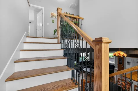 402 South Ahrens Avenue Lombard IL 60148