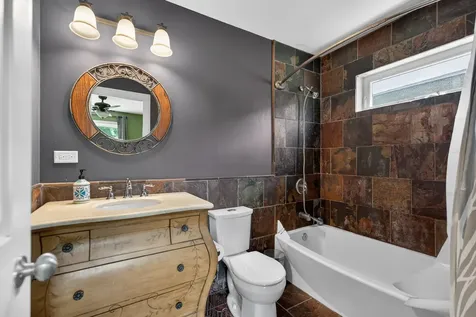 402 South Ahrens Avenue Lombard IL 60148