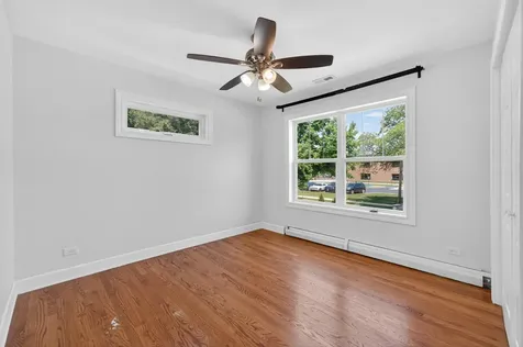 402 South Ahrens Avenue Lombard IL 60148