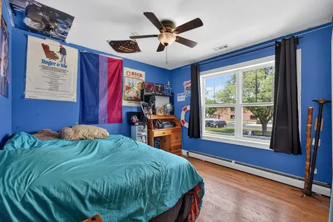 402 South Ahrens Avenue Lombard IL 60148