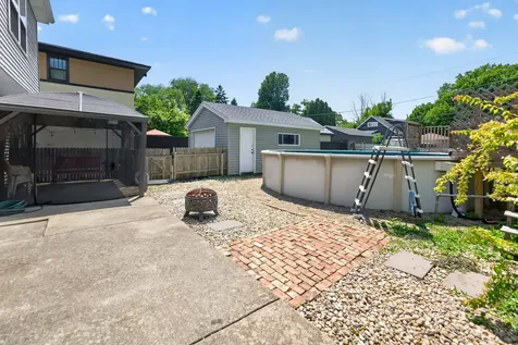 402 South Ahrens Avenue Lombard IL 60148