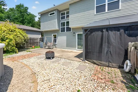 402 South Ahrens Avenue Lombard IL 60148