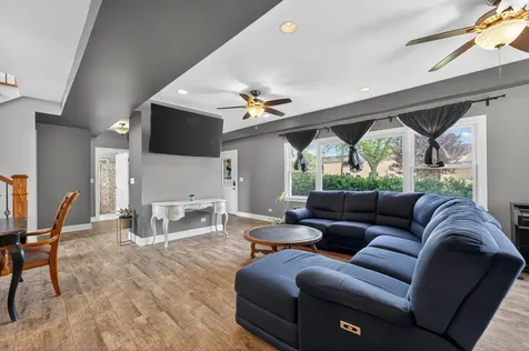402 South Ahrens Avenue Lombard IL 60148