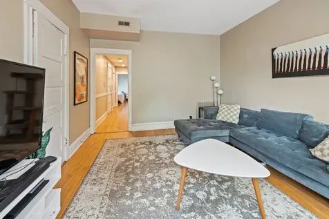 2335 North Oakley Avenue Chicago IL 60647