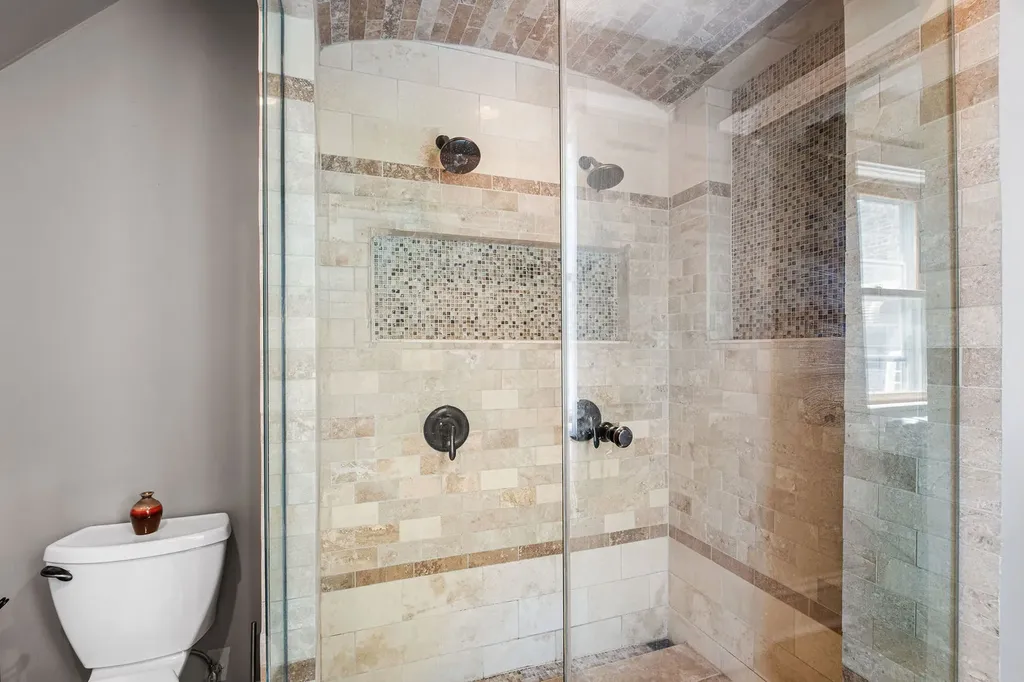 4949 West Winona Street Chicago IL 60630