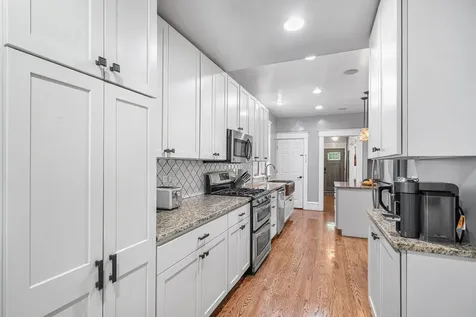 4949 West Winona Street Chicago IL 60630