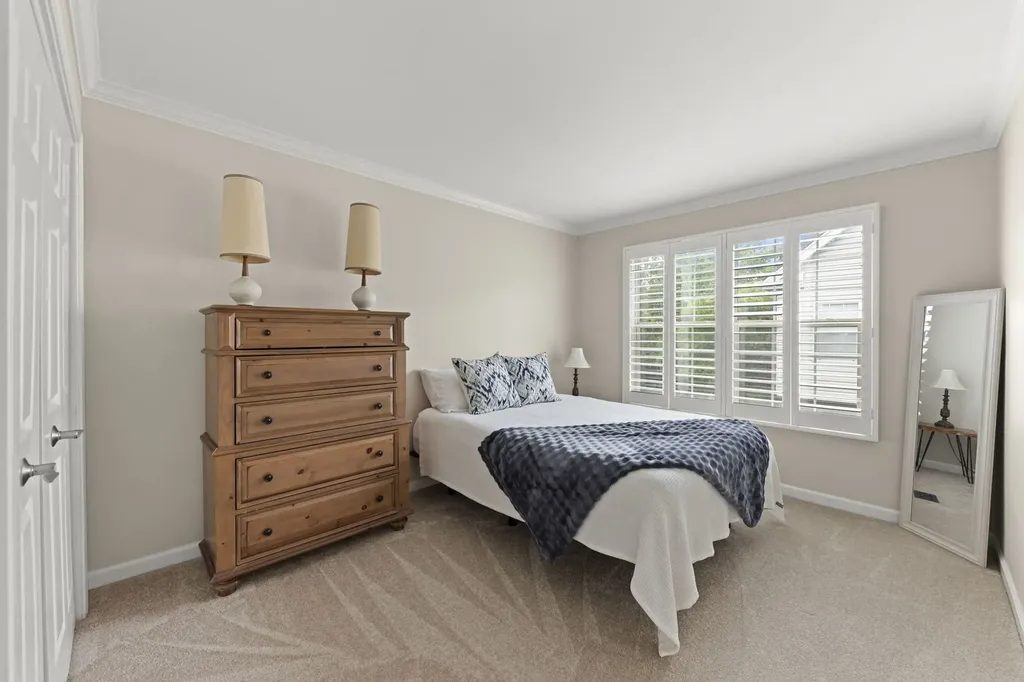 928 Shandrew Drive Naperville IL 60540