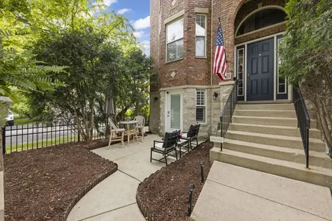 928 Shandrew Drive Naperville IL 60540