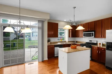 2049 Cabrillo Lane Hoffman Estates IL 60192