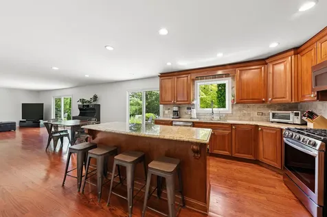 313 Richmond Lane Vernon Hills IL 60061