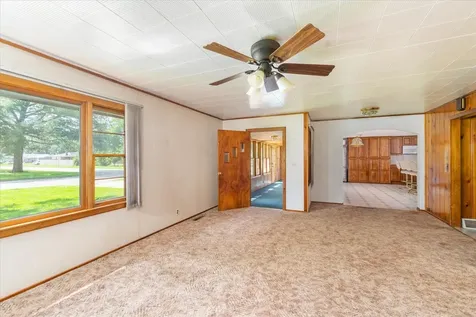 1048 Warren Street Henry IL 61537