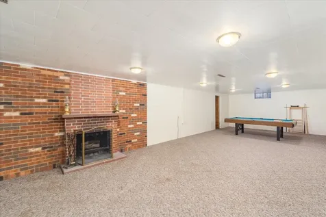 1048 Warren Street Henry IL 61537
