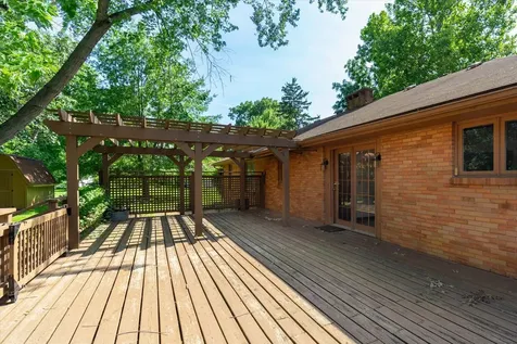 1048 Warren Street Henry IL 61537