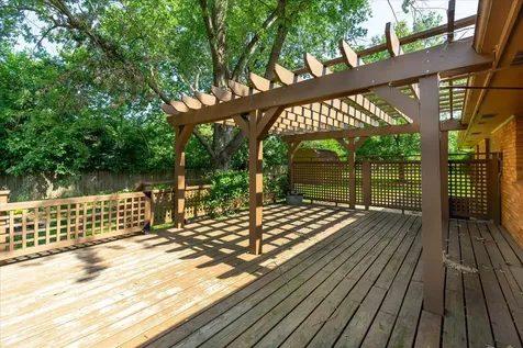 1048 Warren Street Henry IL 61537