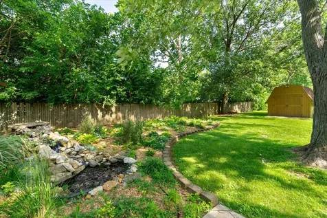 1048 Warren Street Henry IL 61537