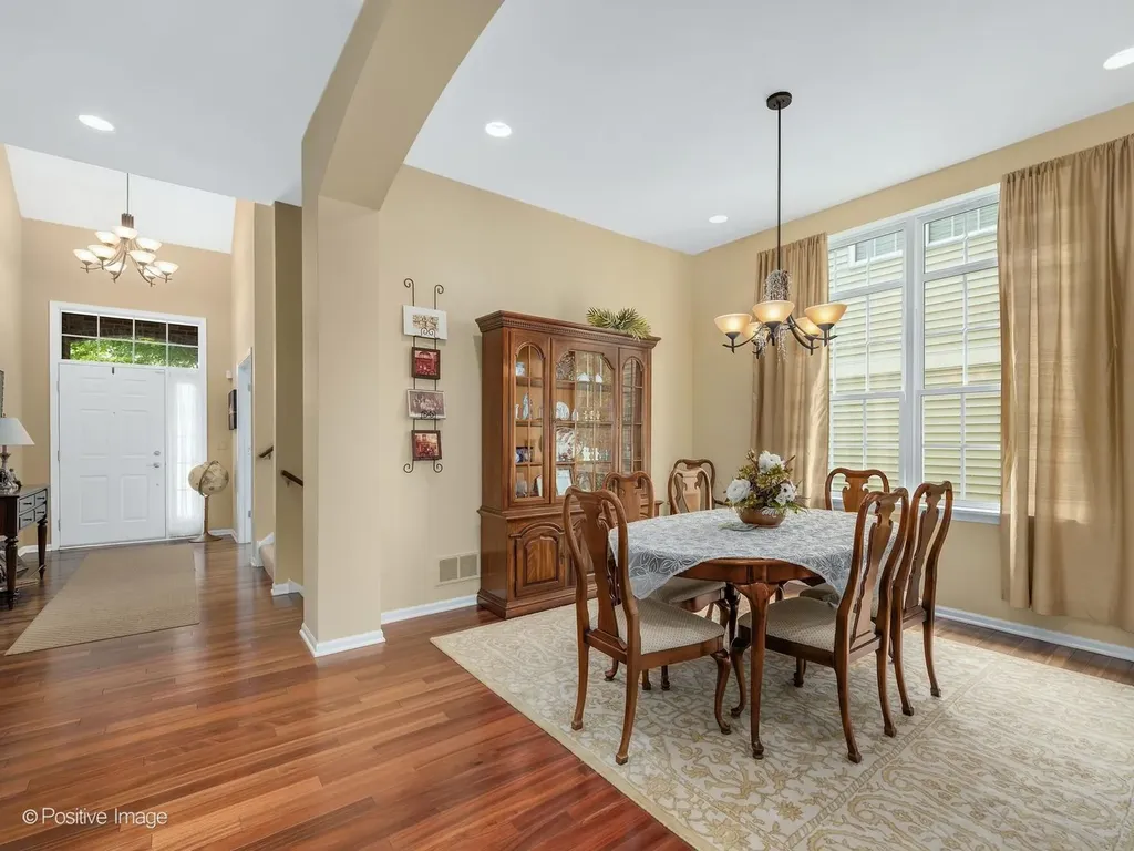 1282 Everwood Lane Aurora IL 60505