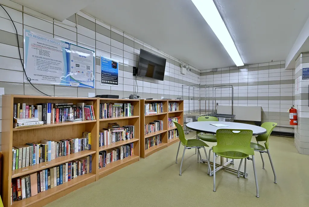 3440 North Lake Shore Drive Chicago IL 60657