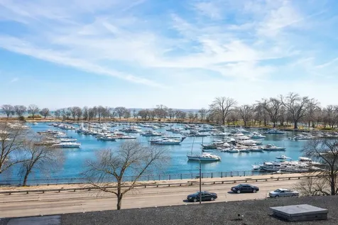 3440 North Lake Shore Drive Chicago IL 60657