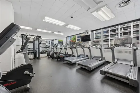 4250 North Marine Drive Chicago IL 60613