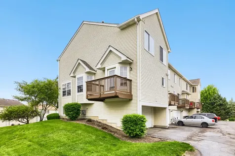 34290 North Barberry Road Round Lake Beach IL 60073