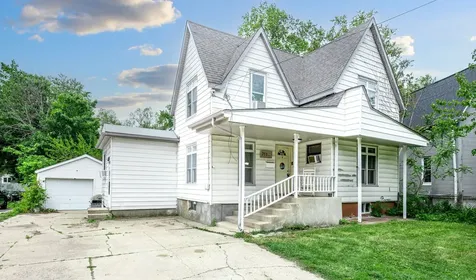 711 South 4th Street Dekalb IL 60115