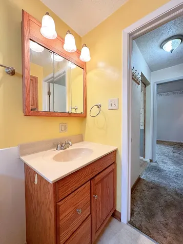 107 South 3rd Avenue Streator IL 61364