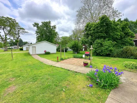 107 South 3rd Avenue Streator IL 61364